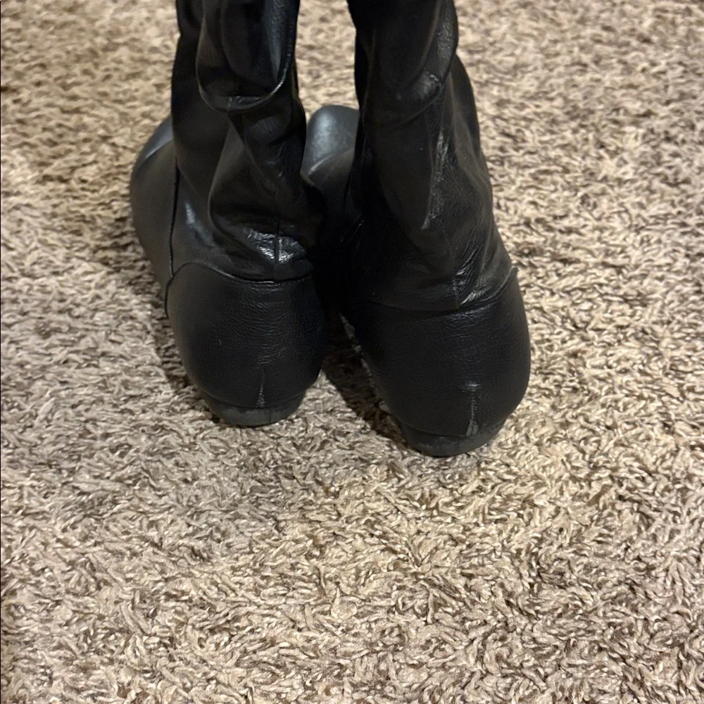 Black Boots